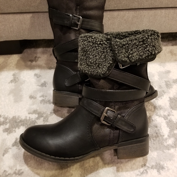 Report Faux-Fur Lined Boots - Picture 7 of 10